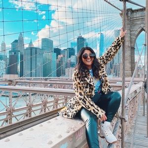 Meet your Posher, Daniella